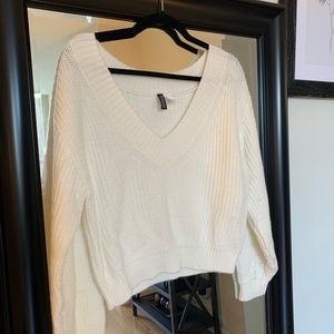 H&M White V-Neck Sweater